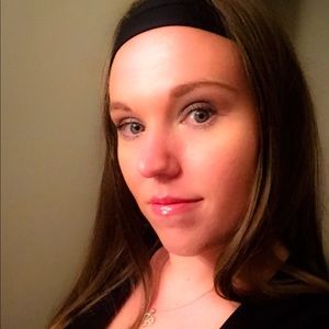 Meet your Posher, Chralene